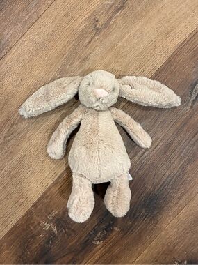 Jellycat Bashful Beige Bunny Small Plush Stuffed Animal Rabbit